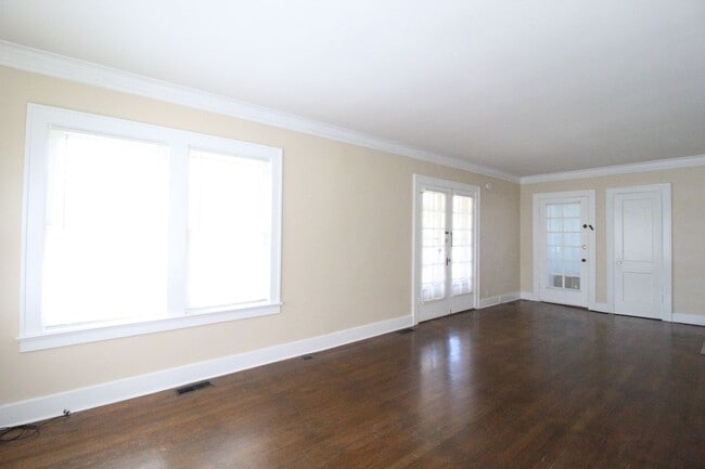 Photo - 1412 W 51 St Unit 1412 W 51ST STREET-1ST FLOOR