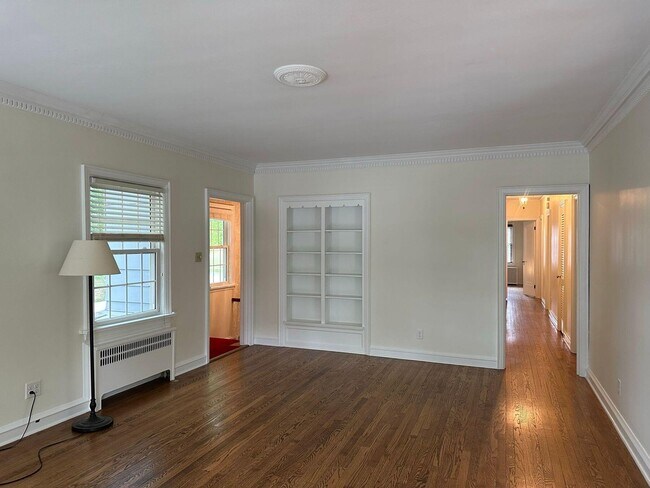 Photo - 2227 E Woodstock Pl