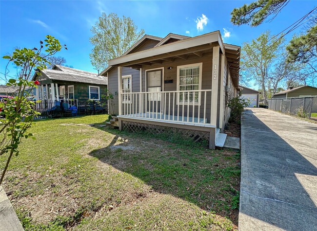 Photo - 132 Grothe Ln