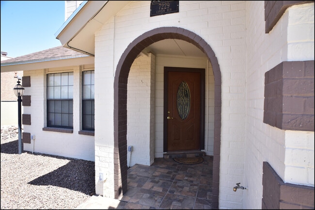 Photo - 7229 Canyon Run Dr