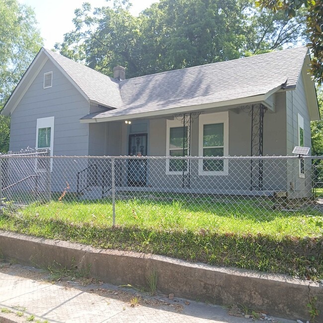 Building Photo - 949 Kney St