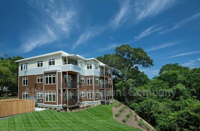 Building Photo - 3618 E Broad St