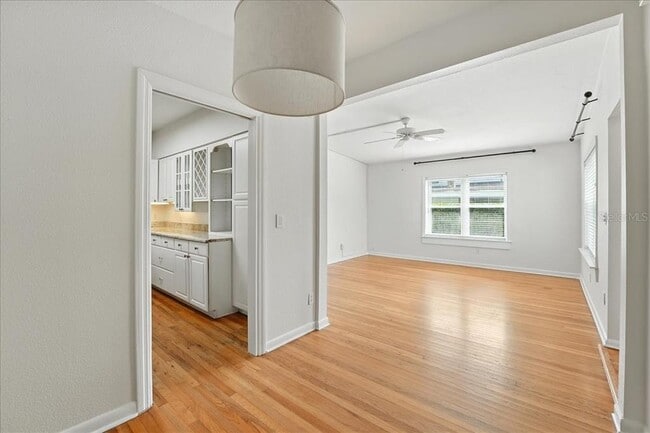 Photo - 1641 Chestnut Ave
