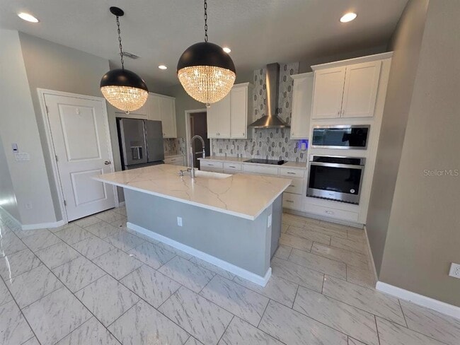 4320 Renly Ln