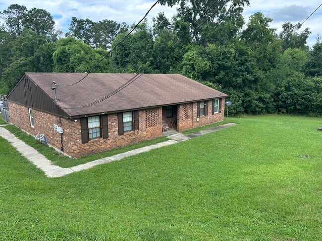 Building Photo - 104 Samarya Ln Unit 104B Rental