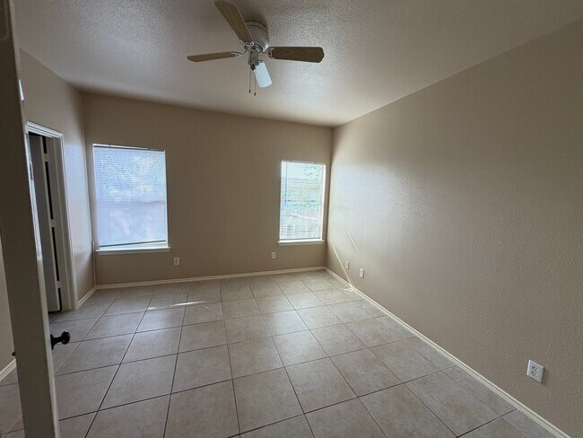 7379 Longing Trail Unidad 1