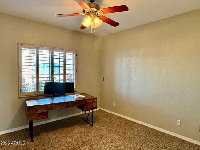 Photo - 5825 E Nisbet Rd