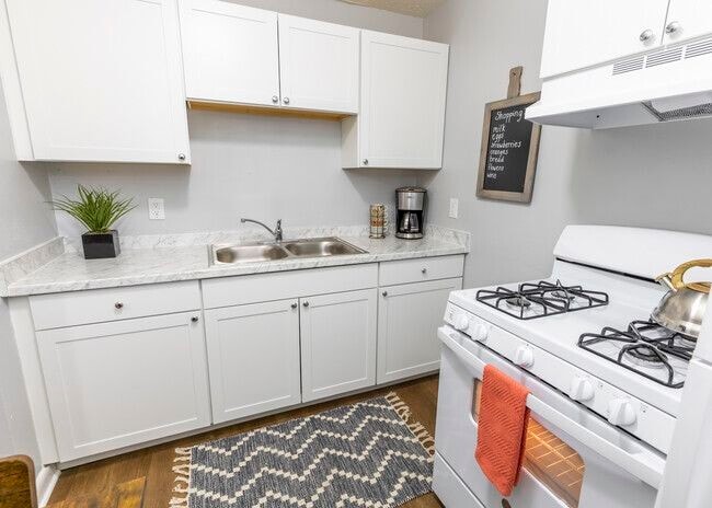 Photo - Graystone Place Apartments