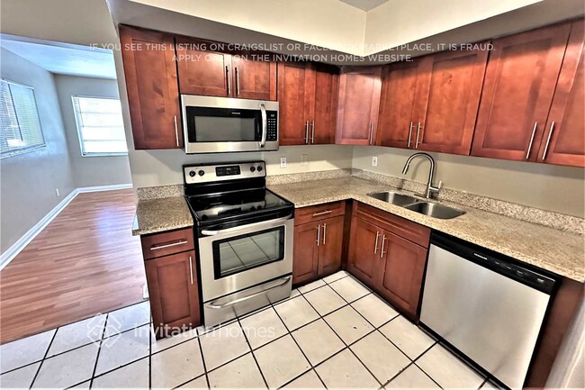 Photo - 6565 Westview Dr