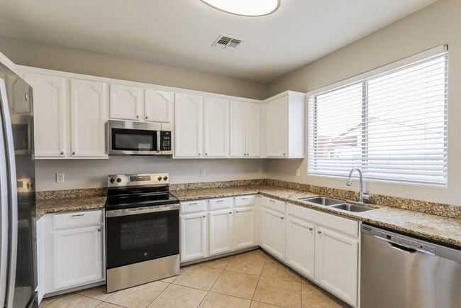 Photo - 2247 E Calle Gran Desierto