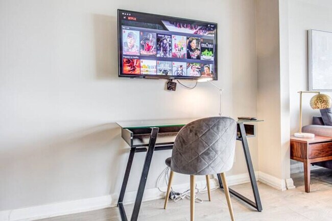 Photo - 155 Yorkville Ave Unit SI ID1094304P