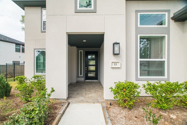 Photo - 11 Mariposa Wds Dr