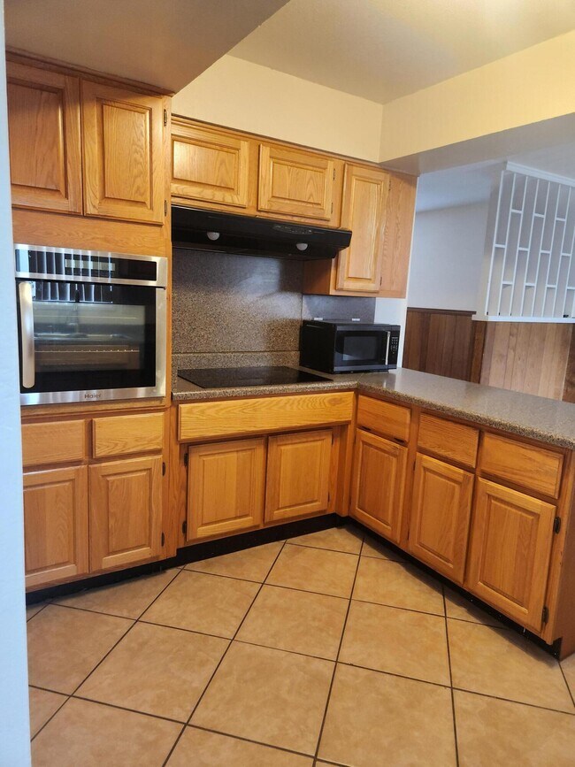 Photo - 8509 Bellehaven Pl NE