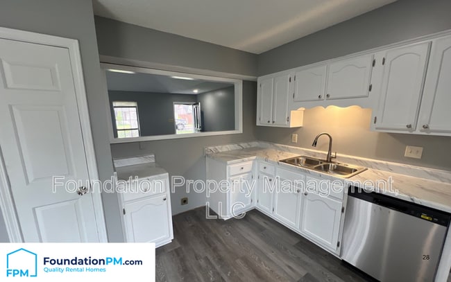 Photo - 7083 Gleneagles Dr