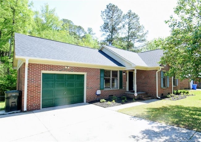Building Photo - 5050 Summer Ridge Rd