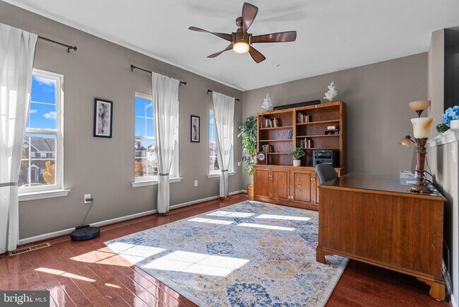 2109 Hayward Ave