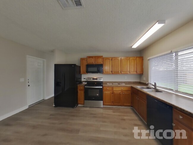 Photo - 7326 Glen Trail