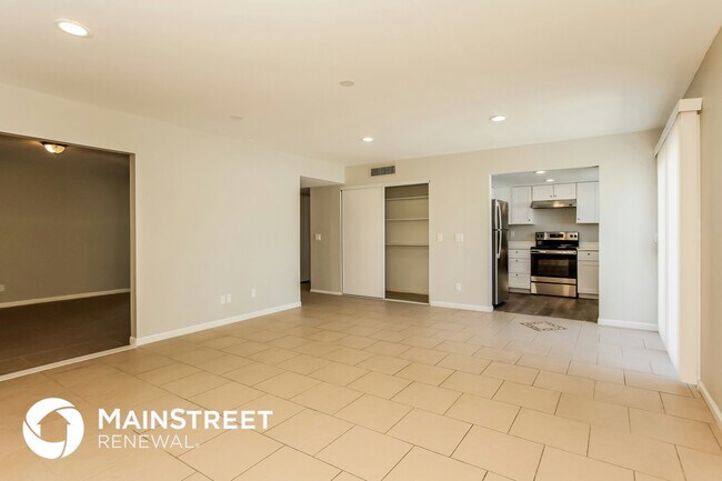 Photo - 10412 W Calle De Edens