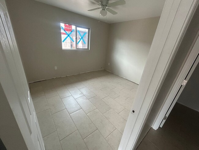 Photo - 1315 W 5th St