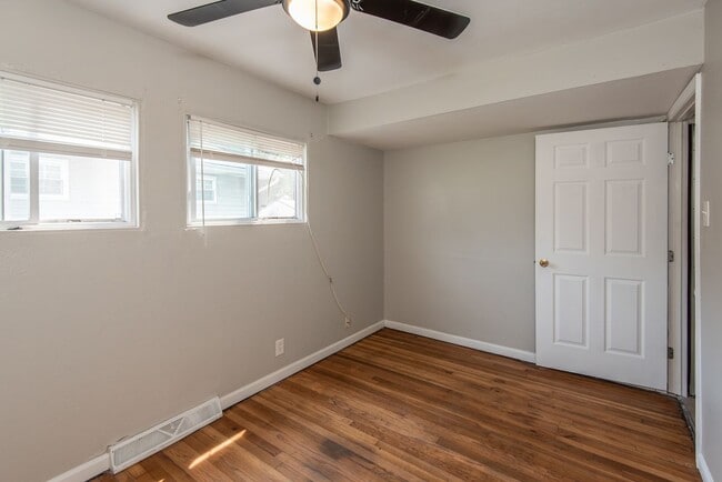 Photo - 104 Glen Garry Rd