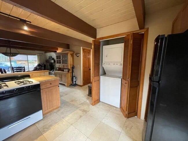 42447 Balboa Ln