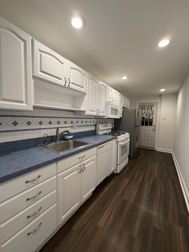 Photo - 308 Green St