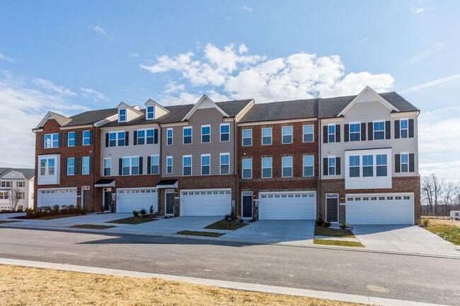 Photo - 7817 Cove Point Dr Townhome