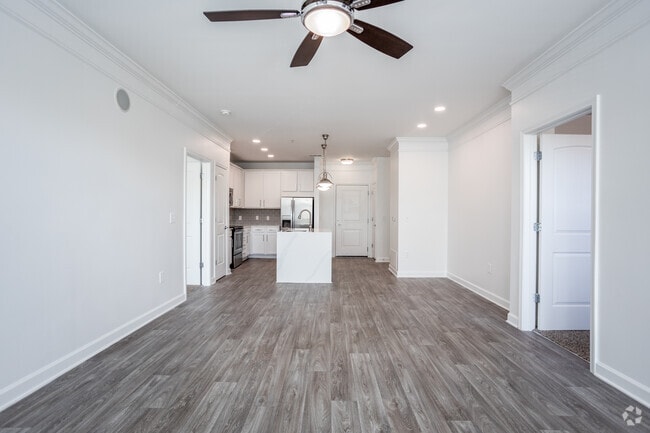 2BR, 2BA - 1,202 SF