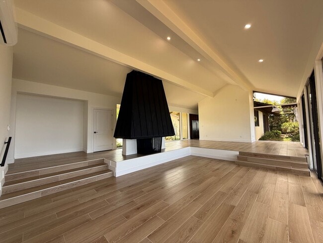 Photo - Newly Renovated 4 Bedroom Residence in La Jolla