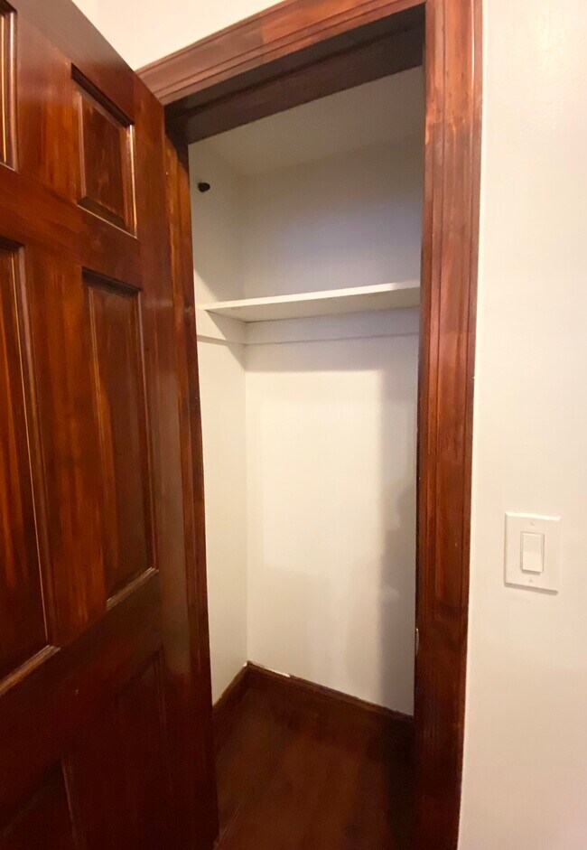 Photo - 213 W 18th St Apartment Unit 1B