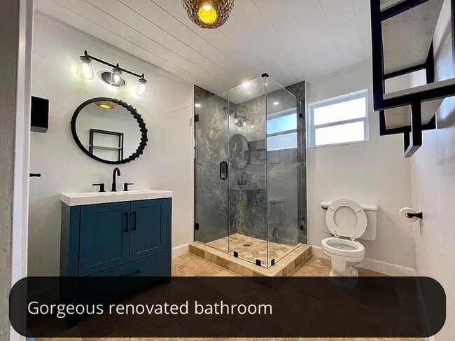 Photo - 656 Manor Dr