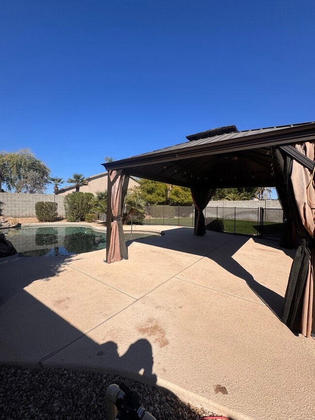 Photo - 7680 W Foothill Dr