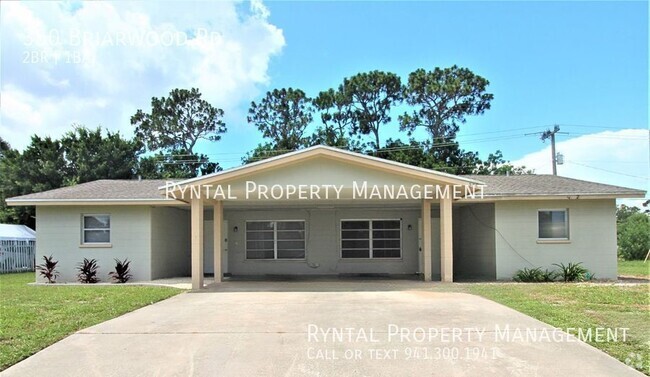 Building Photo - Holiday Special, Free Month Rent! Stunning... Rental