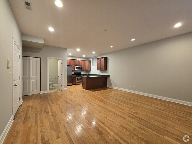 Building Photo - 3831 N Kedzie Ave Unit GN Rental