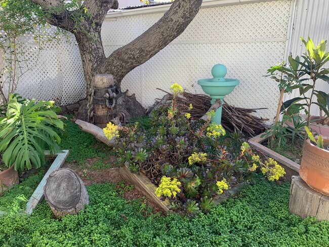 Photo - 1836 Euclid St