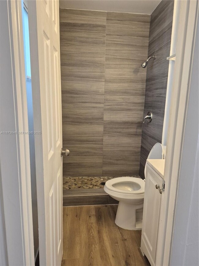 Photo - 216 SW 9th St Unidad 2