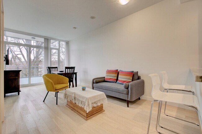 Photo - 2620 Arbutus St Unit ID1345526P