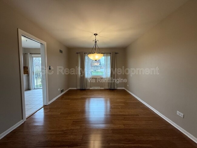 Photo - 609 Pinecroft Dr