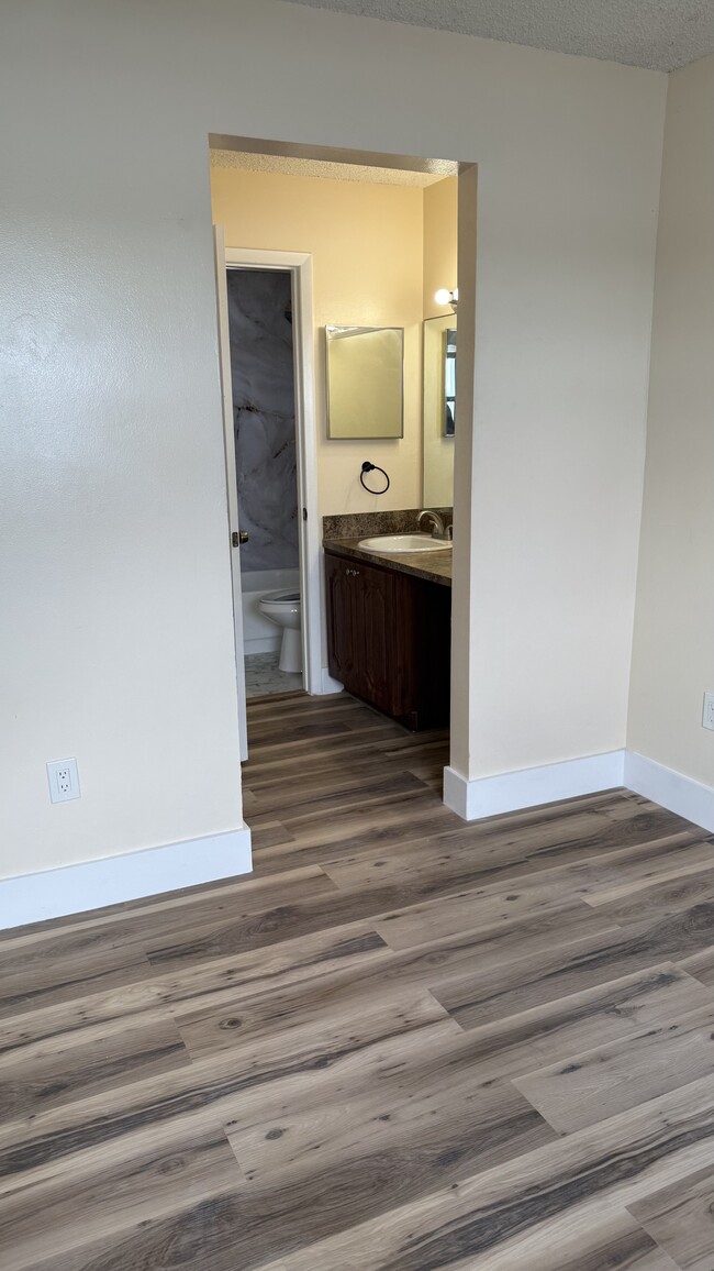 Photo - 840 Independence Dr Unit A