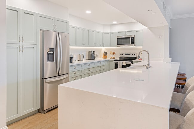 Building Photo - 4748 S Ocean Blvd Unit 205