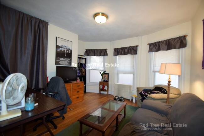 Building Photo - 37 Harvard St Rental