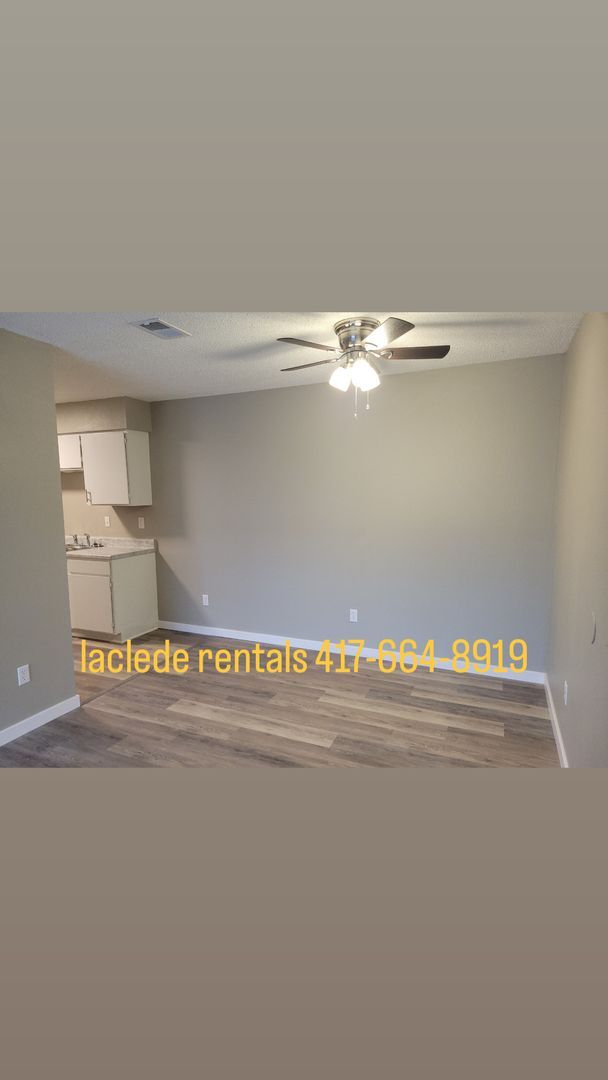 2 BEDROOM 1 BATHROOM APARTMENT FOR RENT - 2 BEDROOM 1 BATHROOM APARTMENT FOR RENT