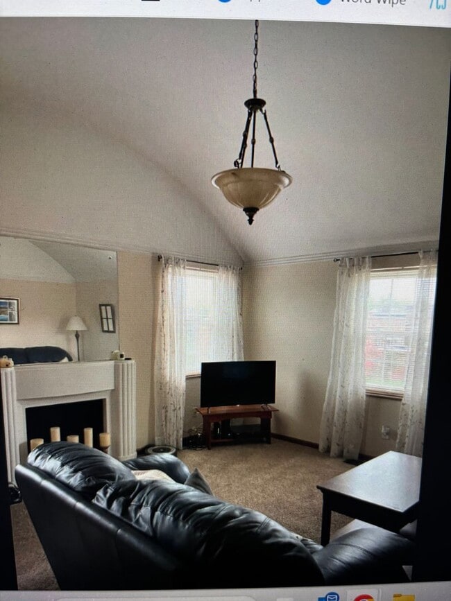 Photo - 1720 Ashland Ave Unidad D