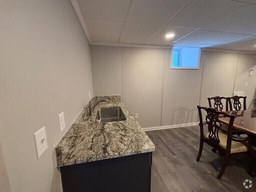 Building Photo - 44 Blenford Rd Unit B Rental