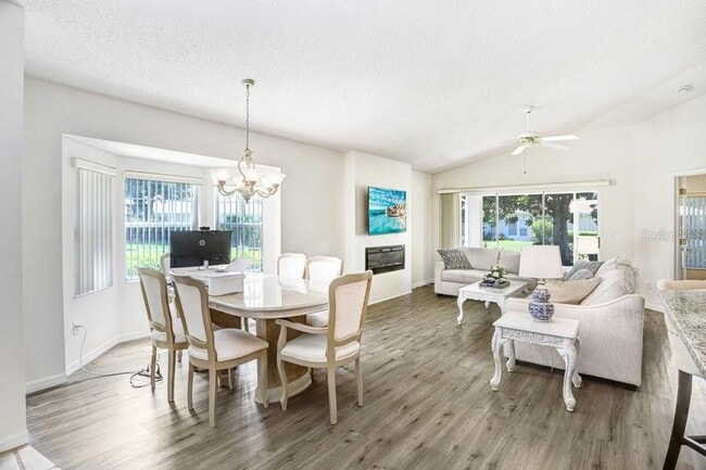 Photo - 2418 New Haven Cir Unidad 83