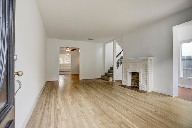 Photo - 3919 Amherst St
