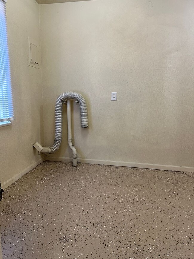 Photo - 3413 SW Brendan Ave Unit 1