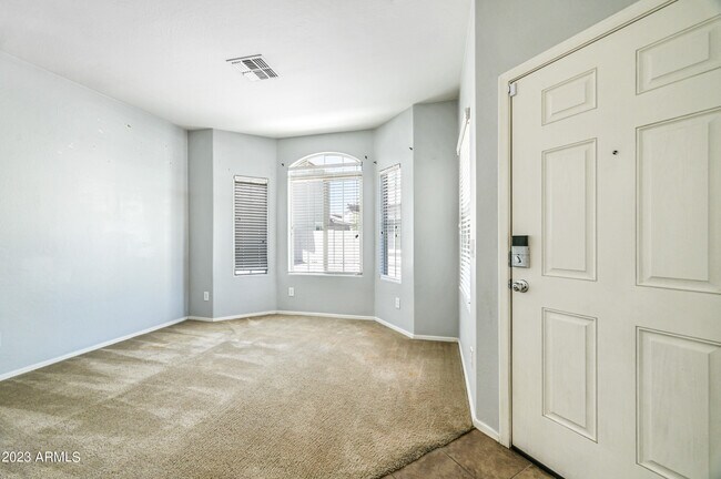 Photo - 9406 S 33rd Dr