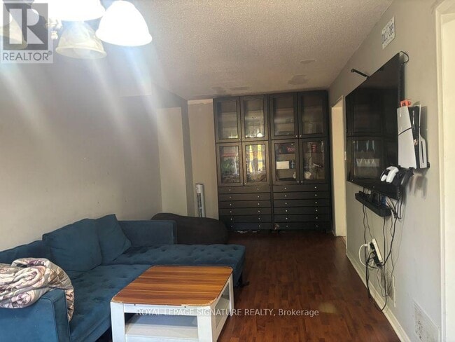 Photo - 550 Steddick Ct