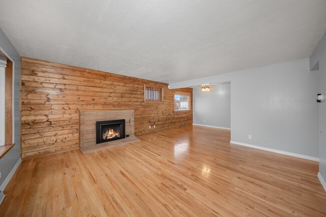 Photo - 6028 N Lincoln St